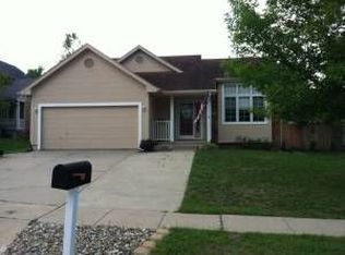 5016 70th St, Urbandale, IA 50322