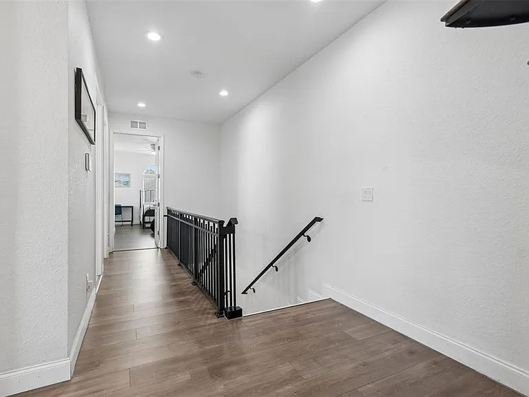 2113 W Cass St #2 — Photo 37