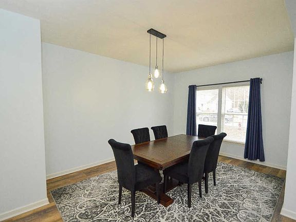 3rd image of 1428 Lela Ln