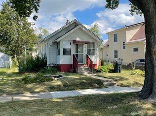 1012 H Ave NW, Cedar Rapids, IA 52405