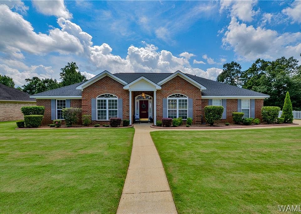1st image of 5004 Oak Way