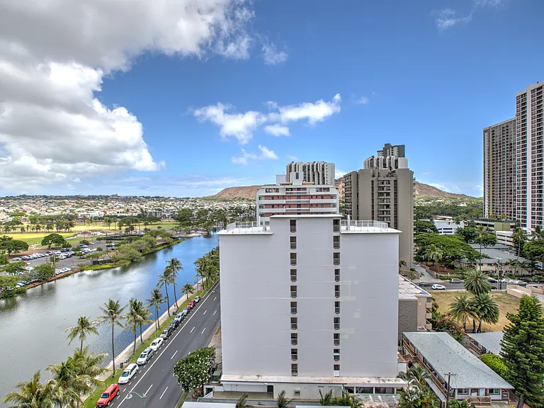 320 Liliuokalani Ave #1403 — Photo 6