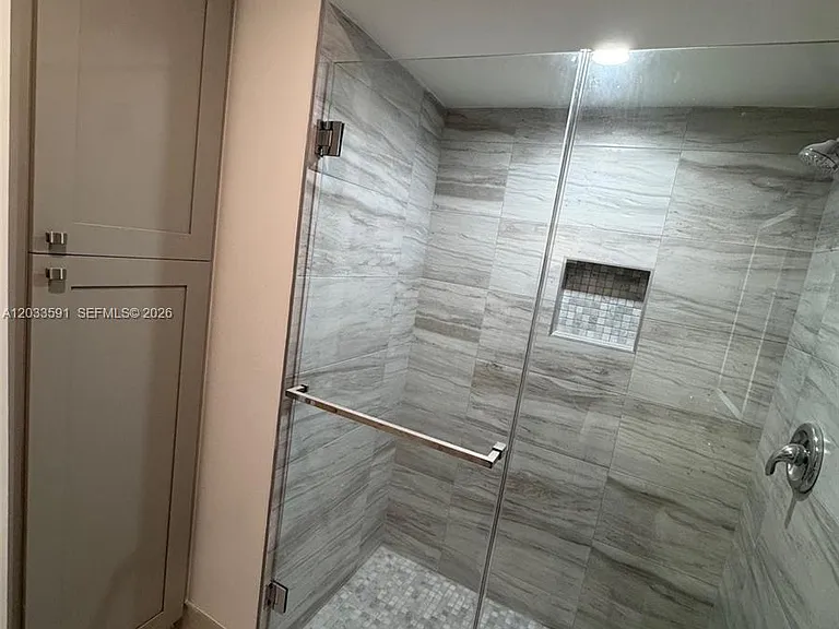 105-107 NE 30th Ct #107 — Photo 13