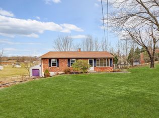 104 Valley Ridge Dr, Vinton, VA 24179