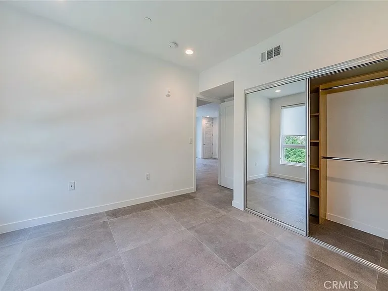 214 S Westmoreland Ave — Photo 9
