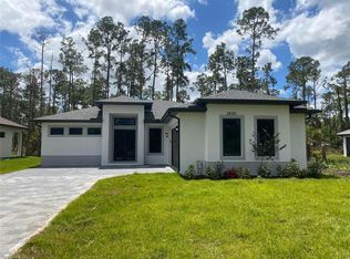 2620 18th Ave NE, Naples, FL 34120