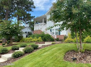32 N Knoll Rd, Southern Pines, NC 28387