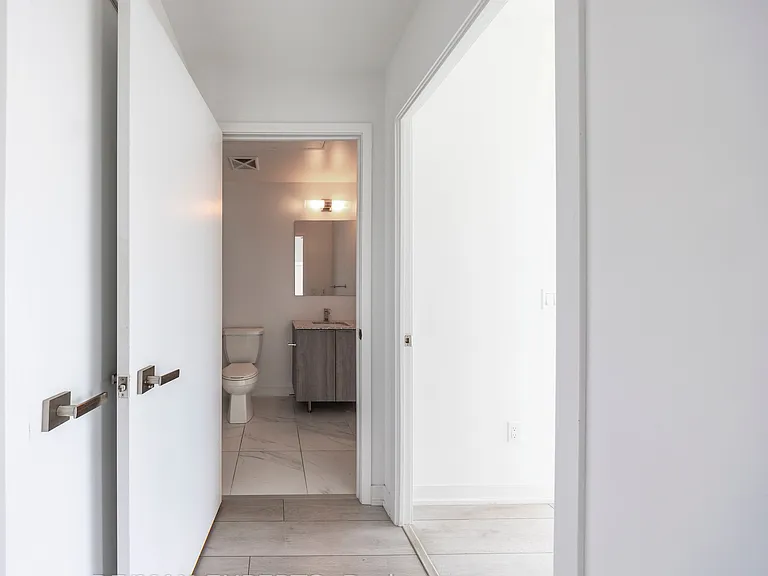 31 Tippett Rd #1410 — Photo 8