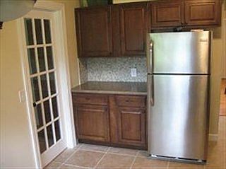 5th image of 69 Winnet Dr