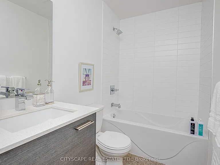 510 King St E #313 — Photo 29