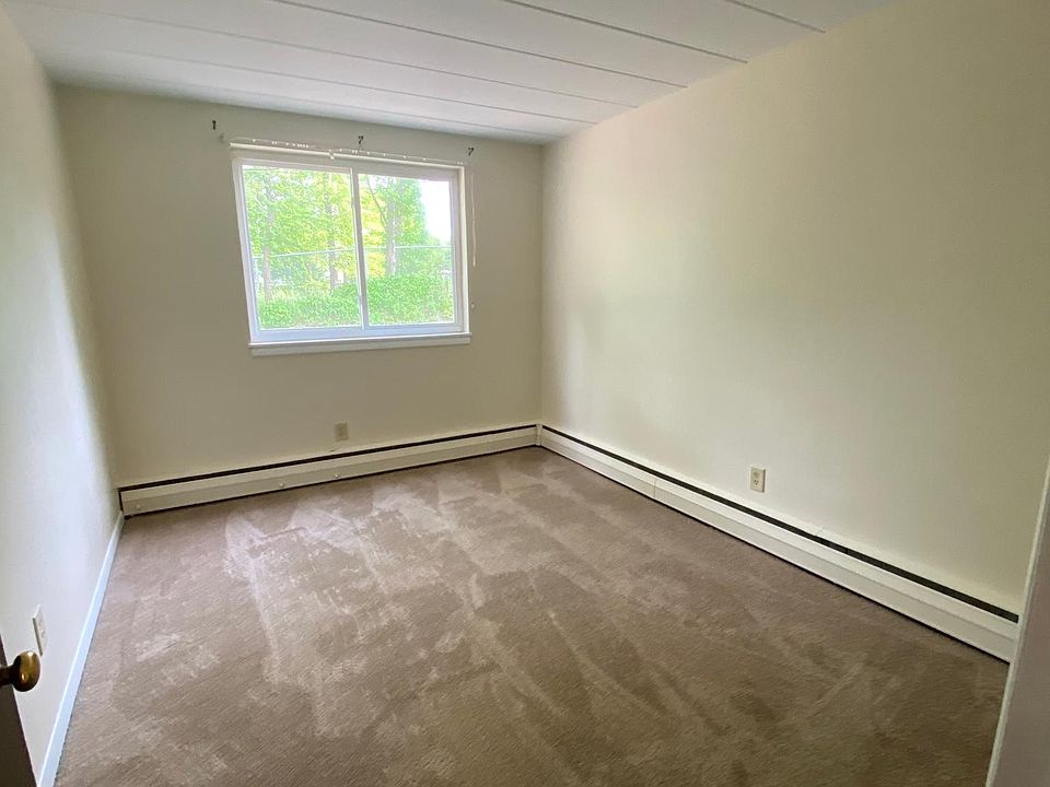 2nd image of 123 Cherry St #1A