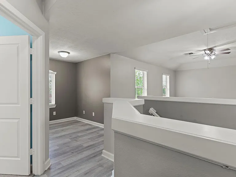 19415 Bronte Springs Ct — Photo 27