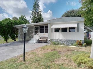 7089 42nd Ter N, Riviera Beach, FL 33404