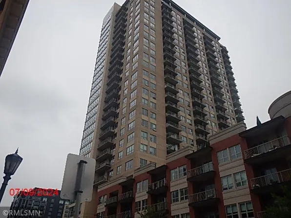 929 Portland Ave APT 302, Minneapolis, MN 55404