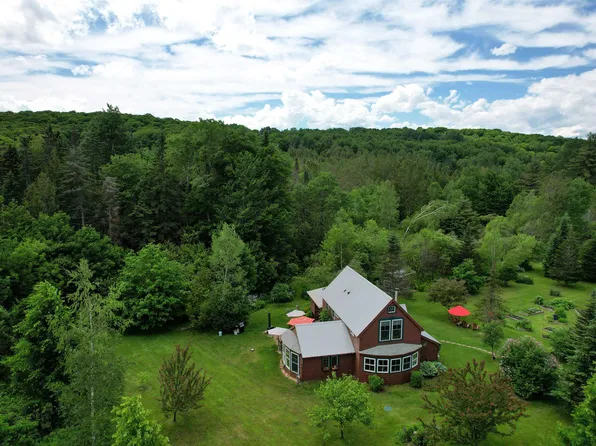 5551 Noyestar Road, Walden, VT 05836