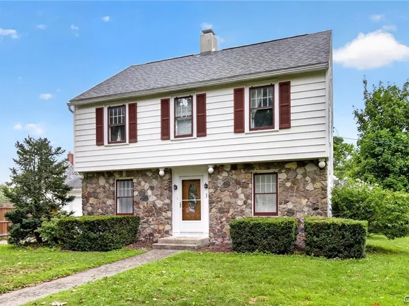 4 Melvin Ave, Cortland, NY 13045