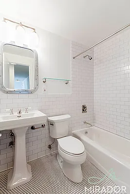 Rented by Mirador Real Estate | media 7