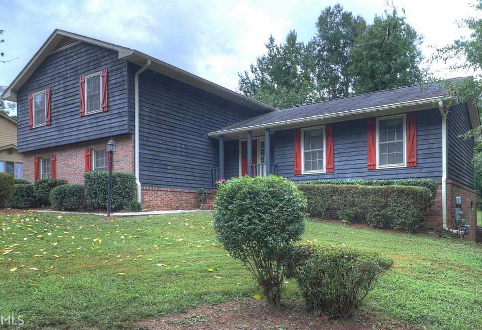 1st image of 615 Knollwood Cir SE