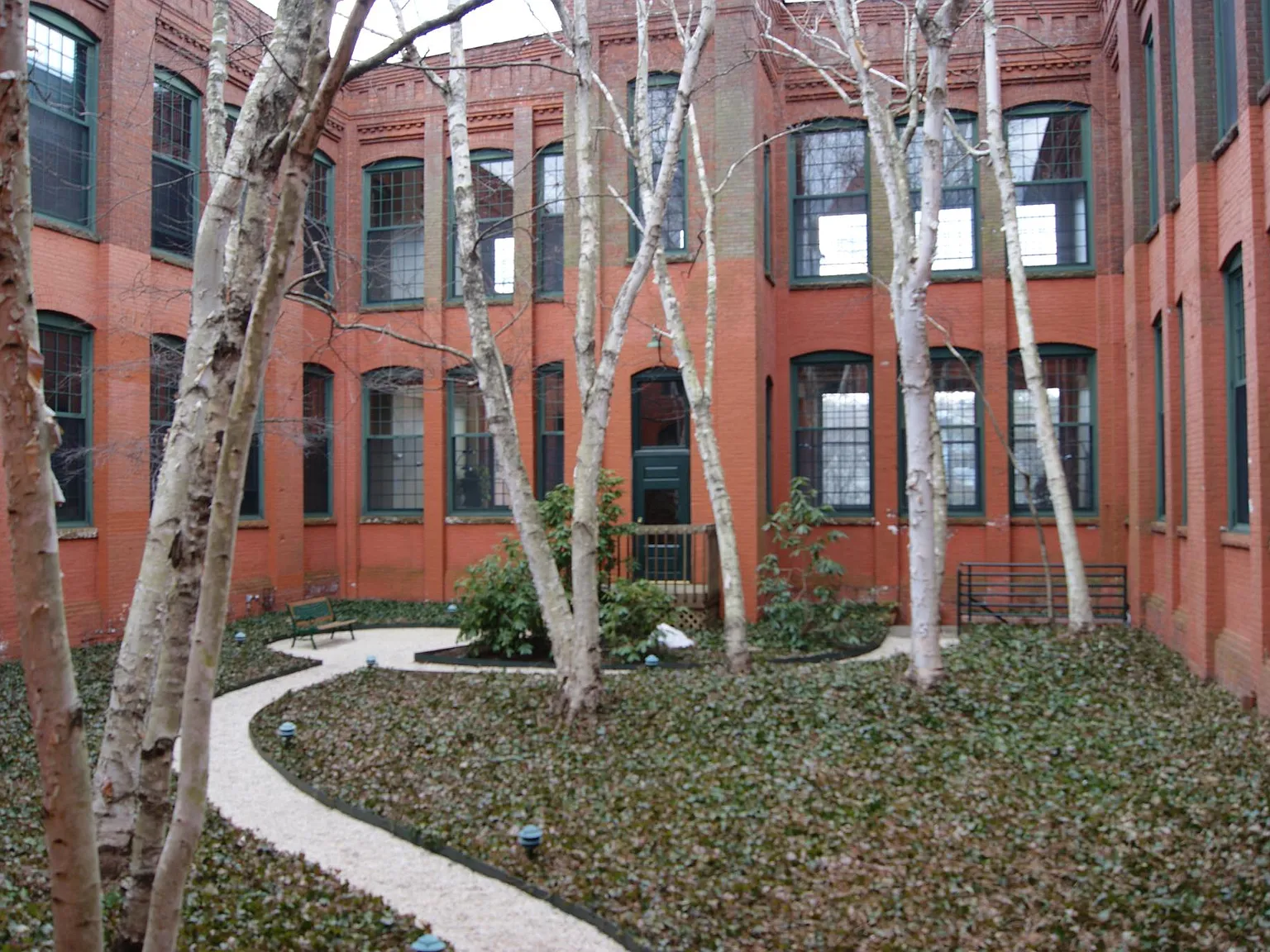Studio, 800 sqft, $2,200 — Photo 3