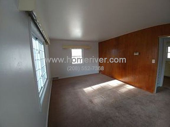 3rd image of 115 Sunset Dr