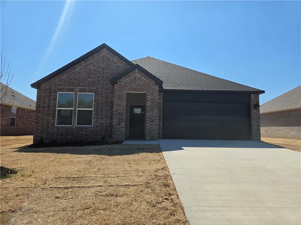 4361 Florentina Ave, Springdale, AR 72764