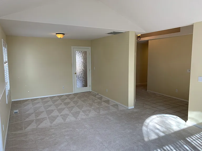 2895 Vintage Ave SE — Photo 24