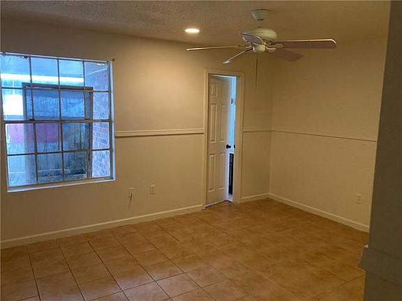 4th image of 10940 Roger Dr #C