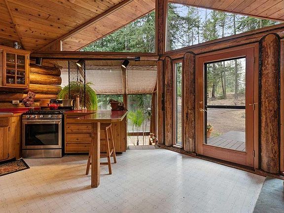 kitchen, entry, stairs down