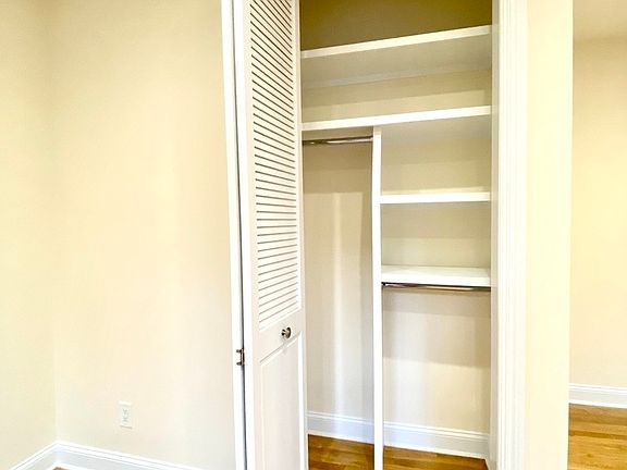 5th image of 520 E 79th St APT 6H