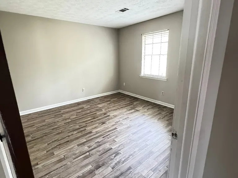4914 Wolverton Dr — Photo 15
