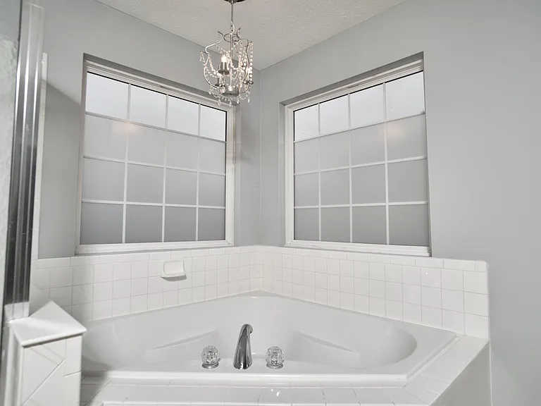 11080 McDowell Dr — Photo 31