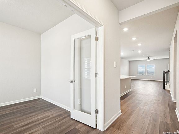4th image of 11514 Buffalo Grove
