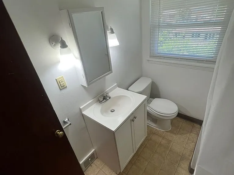 1114-1116 Ohio St — Photo 11
