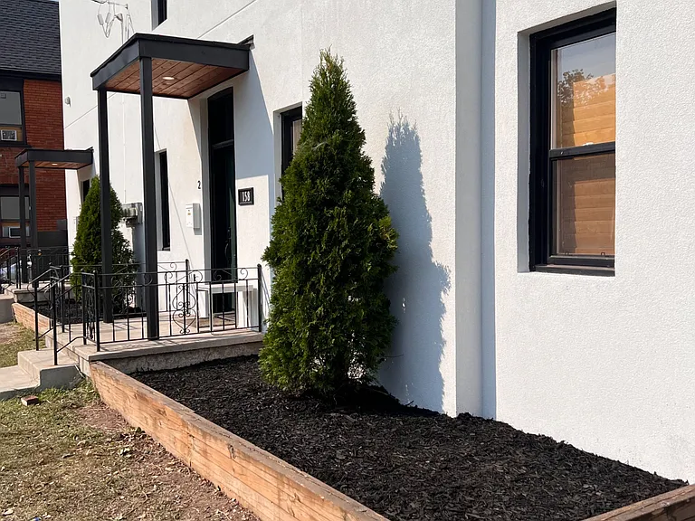 158 Wellington St S #2 — Photo 13