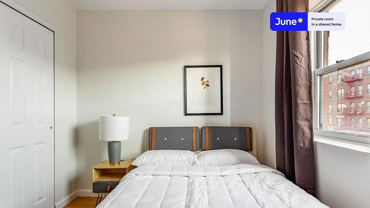 1594 Nostrand Ave — Photo 4