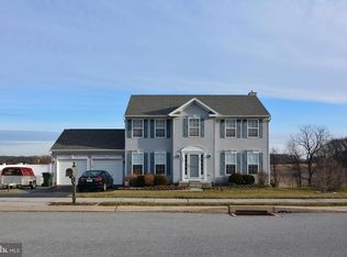 125 Woodsview Dr, Red Lion, PA 17356