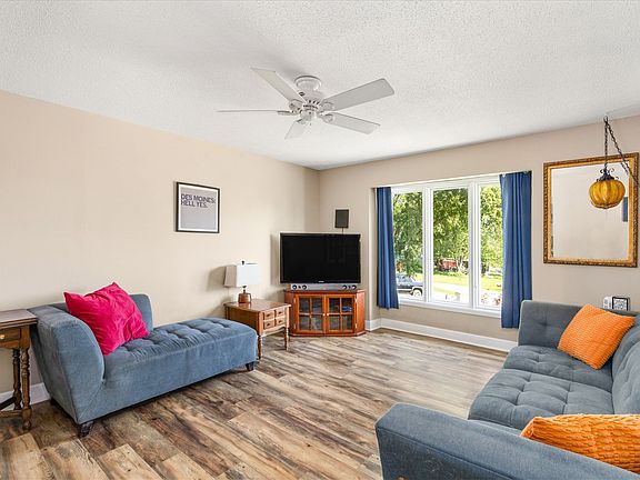 4th image of 1161 Columbine Cir