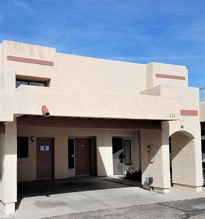 1st image of 632 W Placita De Las Lomitas