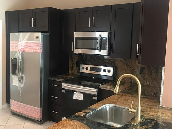3rd image of 2261 Salerno Cir