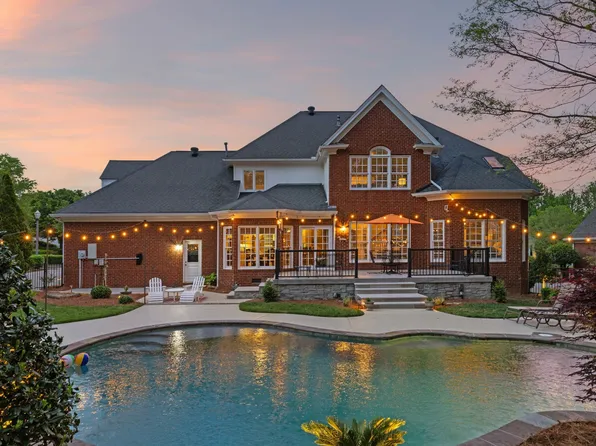 427 Autumn Lake Trl, Franklin, TN 37067