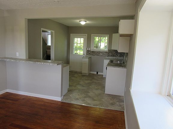 2nd image of 2009 Glenmount Ave