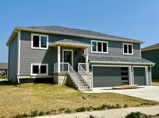 693 W Madison St, Jefferson, WI 53549