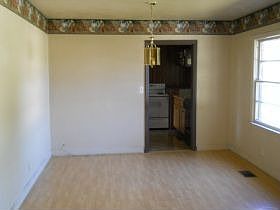 3rd image of 5518 Woodlawn Dr