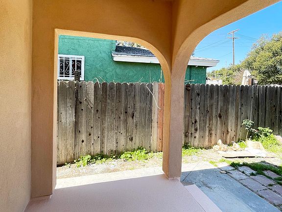 2nd image of 5910 Marmion Way