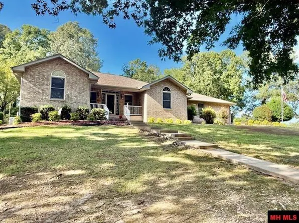 842 Military Dr, Mountain Home, AR 72653