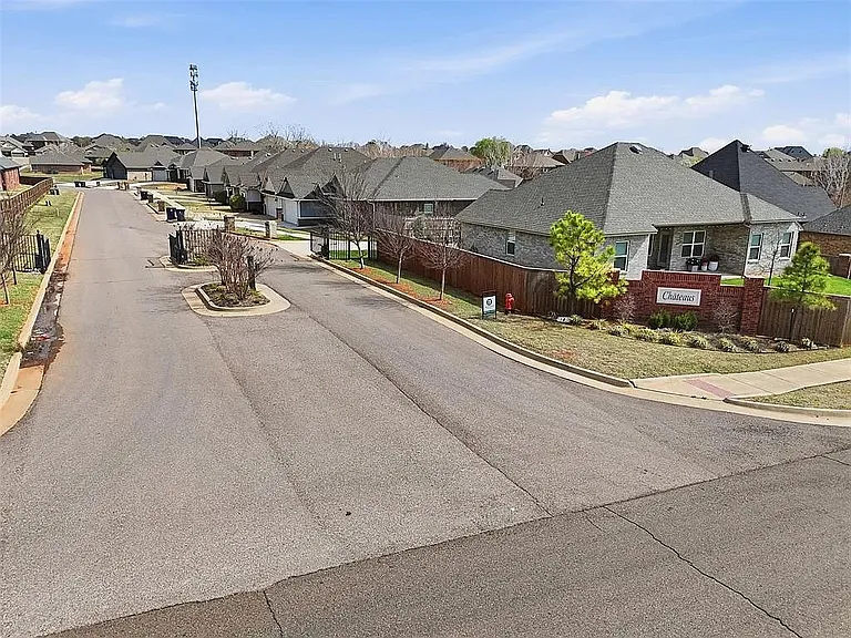 17820 Morning Sky Ct — Photo 36
