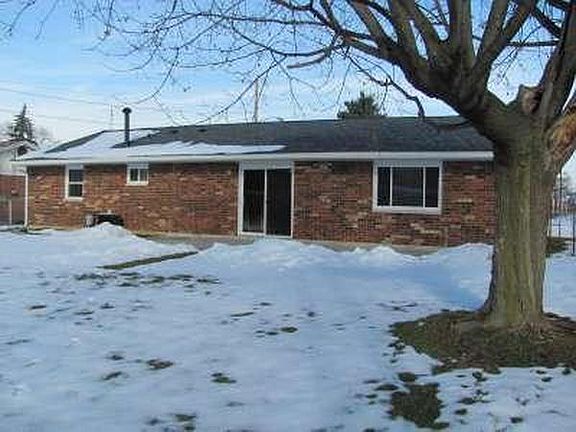 2nd image of 1042 Nutmeg Sq N