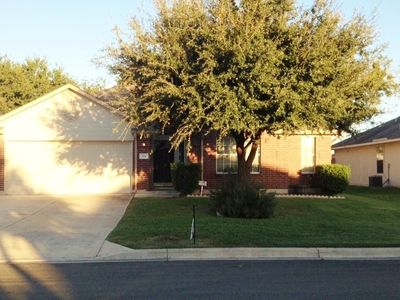 104 Kaki Cv, Hutto, TX, 78634