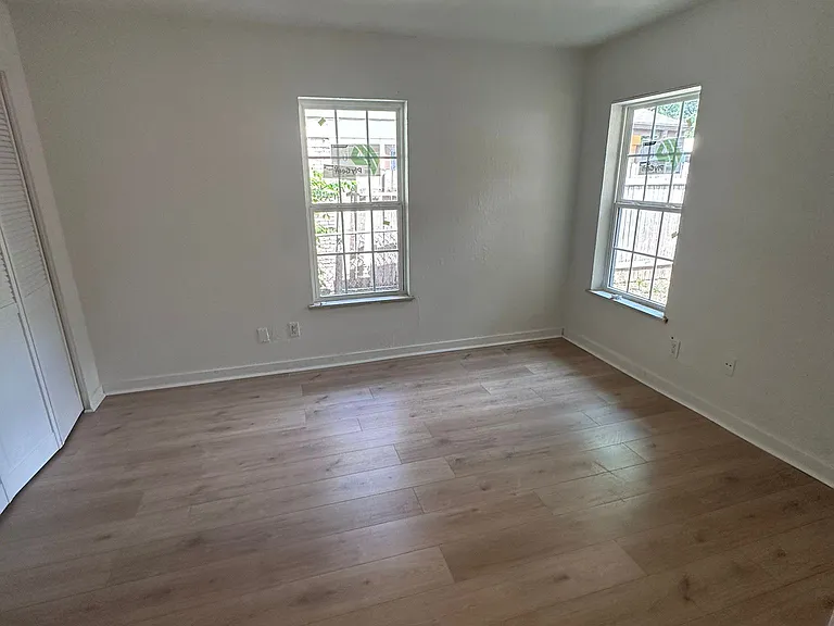 202 Red Oak Cir — Photo 28