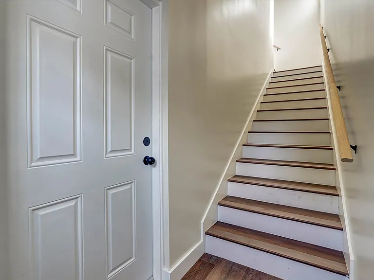 17095 Kingsbury St — Photo 16